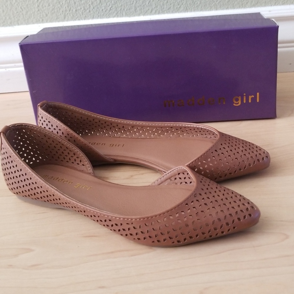 🆕️Madden Girl Flats
